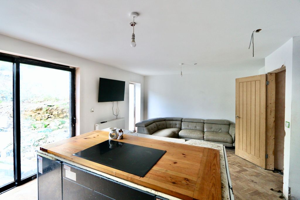 Additional image 11 of 4 bed detached house for saleChapel Gardens, Abercarn NP11