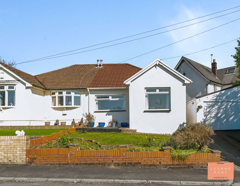 2 bed semi-detached bungalow for saleEnerglyn Close, Caerphilly CF83