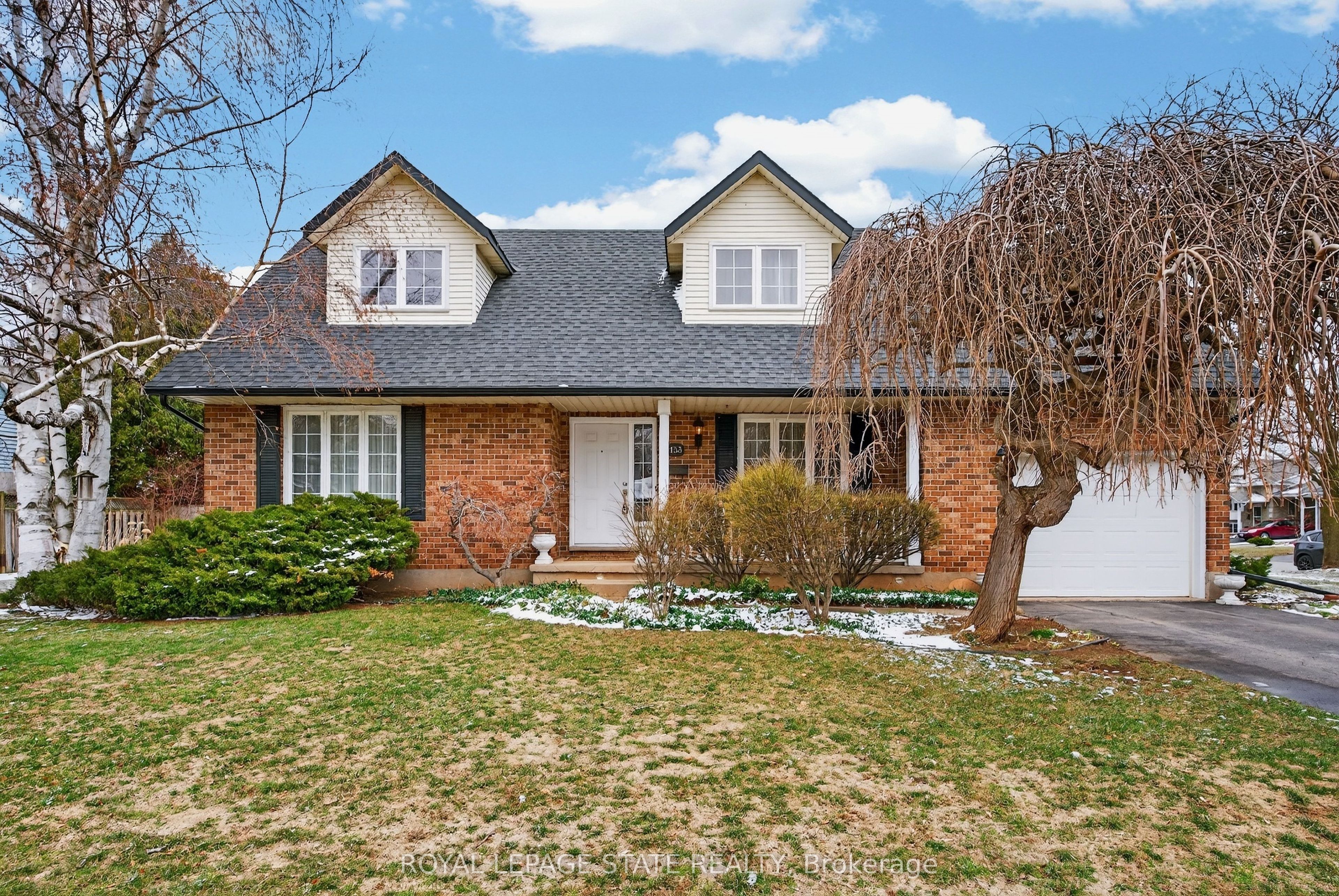 133 Central Avenue, Grimsby, ON, L3M 4Z3