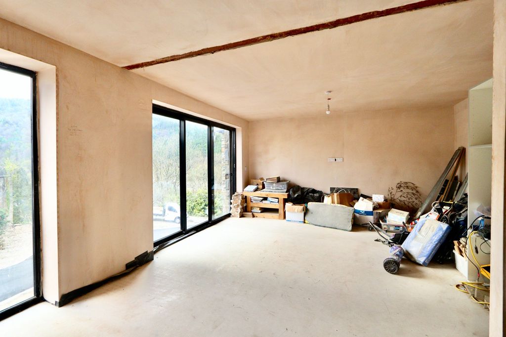 Additional image 3 of 4 bed detached house for saleChapel Gardens, Abercarn NP11
