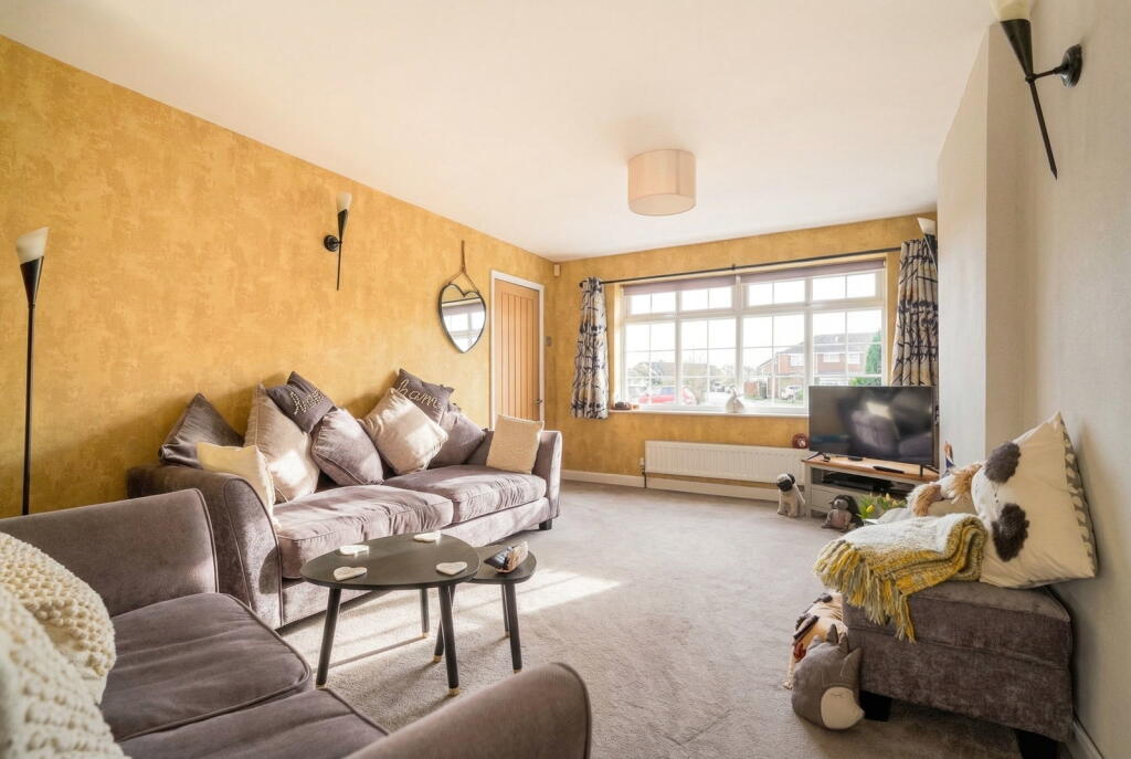 Saxon Wood Road, Cheswick Green photo 2