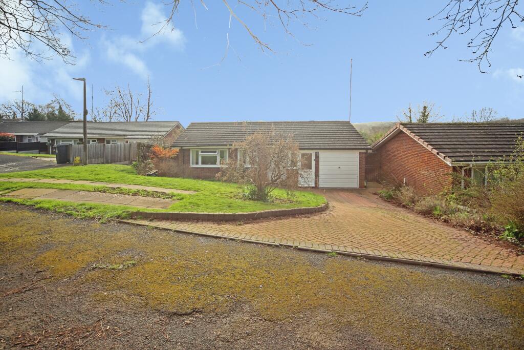 Runcorn Close, Redditch, B98