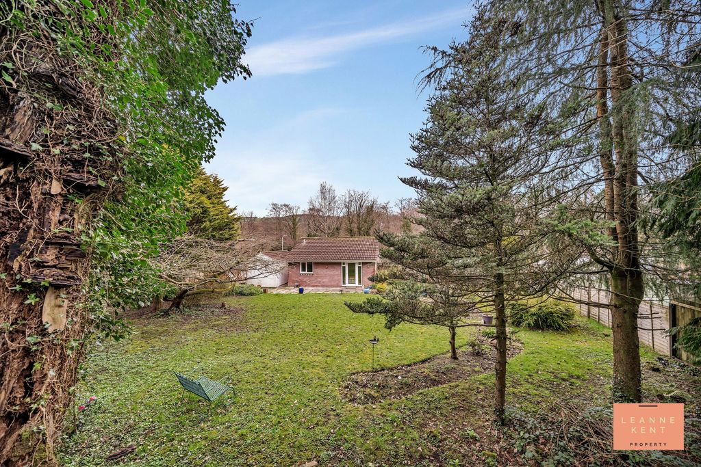 Additional image 4 of 2 bed bungalow for saleRhyd Y Gwern Close, Caerphilly CF83
