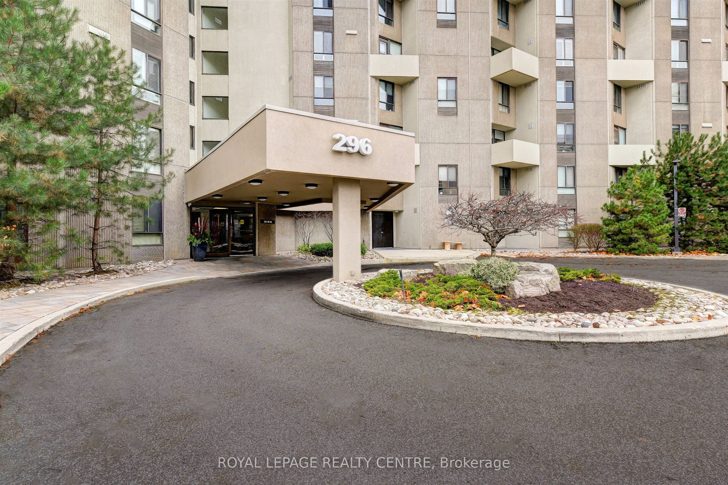 B4-296 Mill Road, Toronto, ON, M9C 4X8