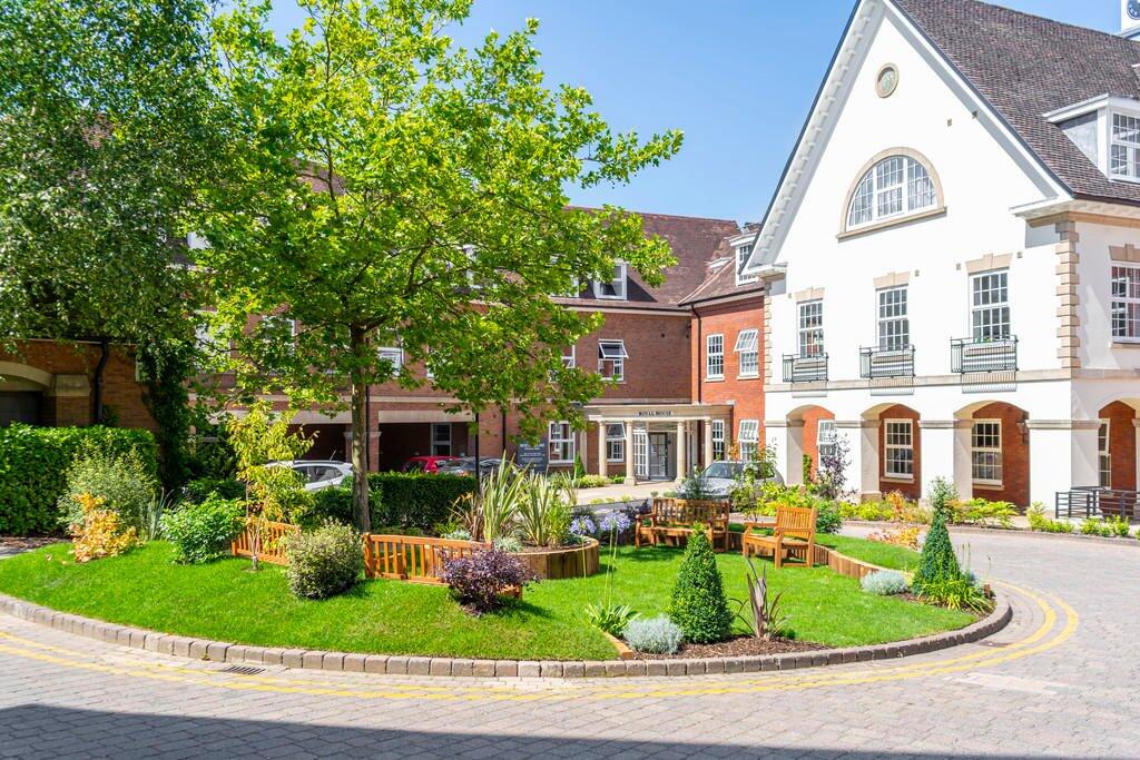 Homer Road, Solihull, West Midlands, B91