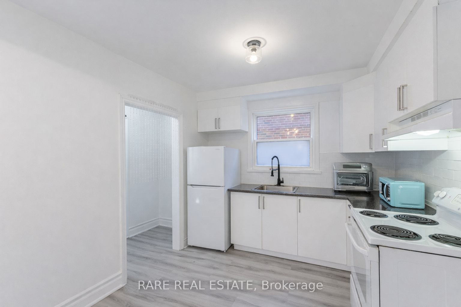 Additional image 6 of 2-352 Hopewell Avenue, Toronto, ON, M6E 2S2