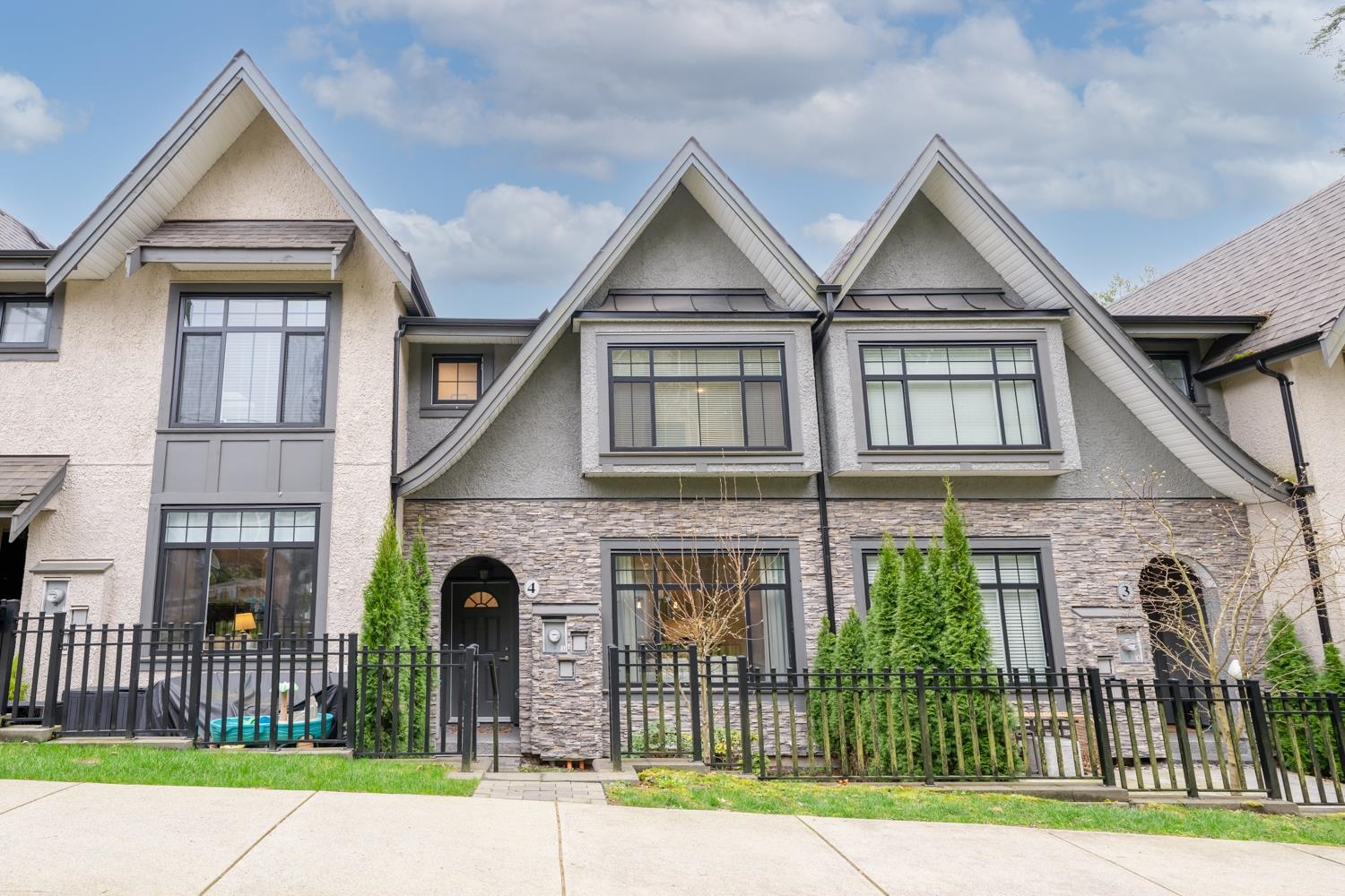 4-3406 Roxton Avenue, Coquitlam, BC, V3B 0G7