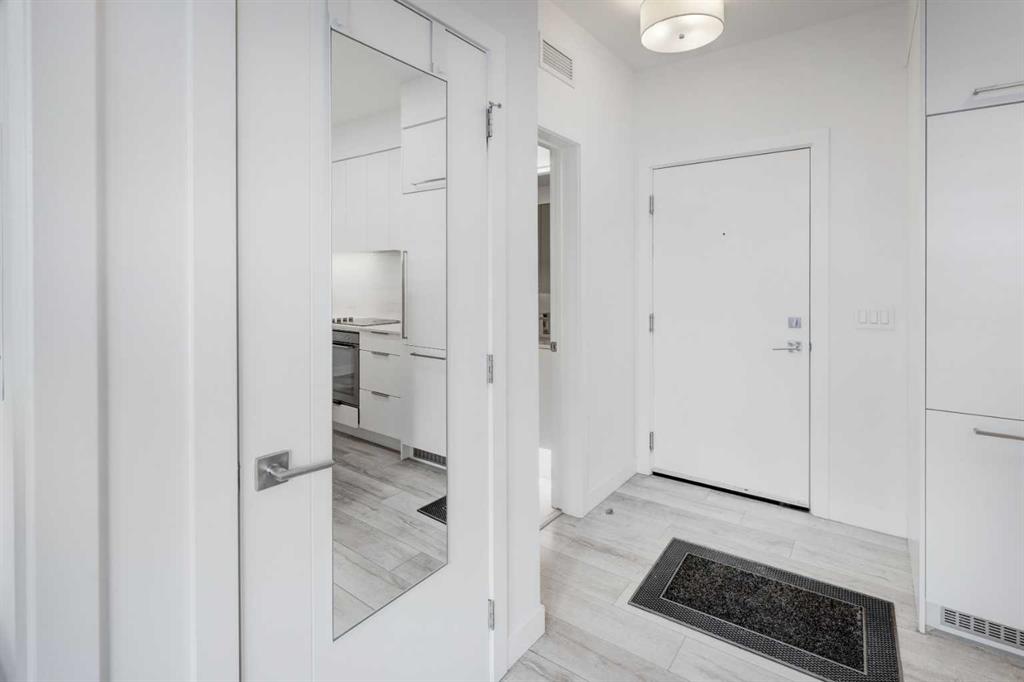 Additional image 2 of 205-3125 39 Street NW, Calgary, AB, T3E 2C3