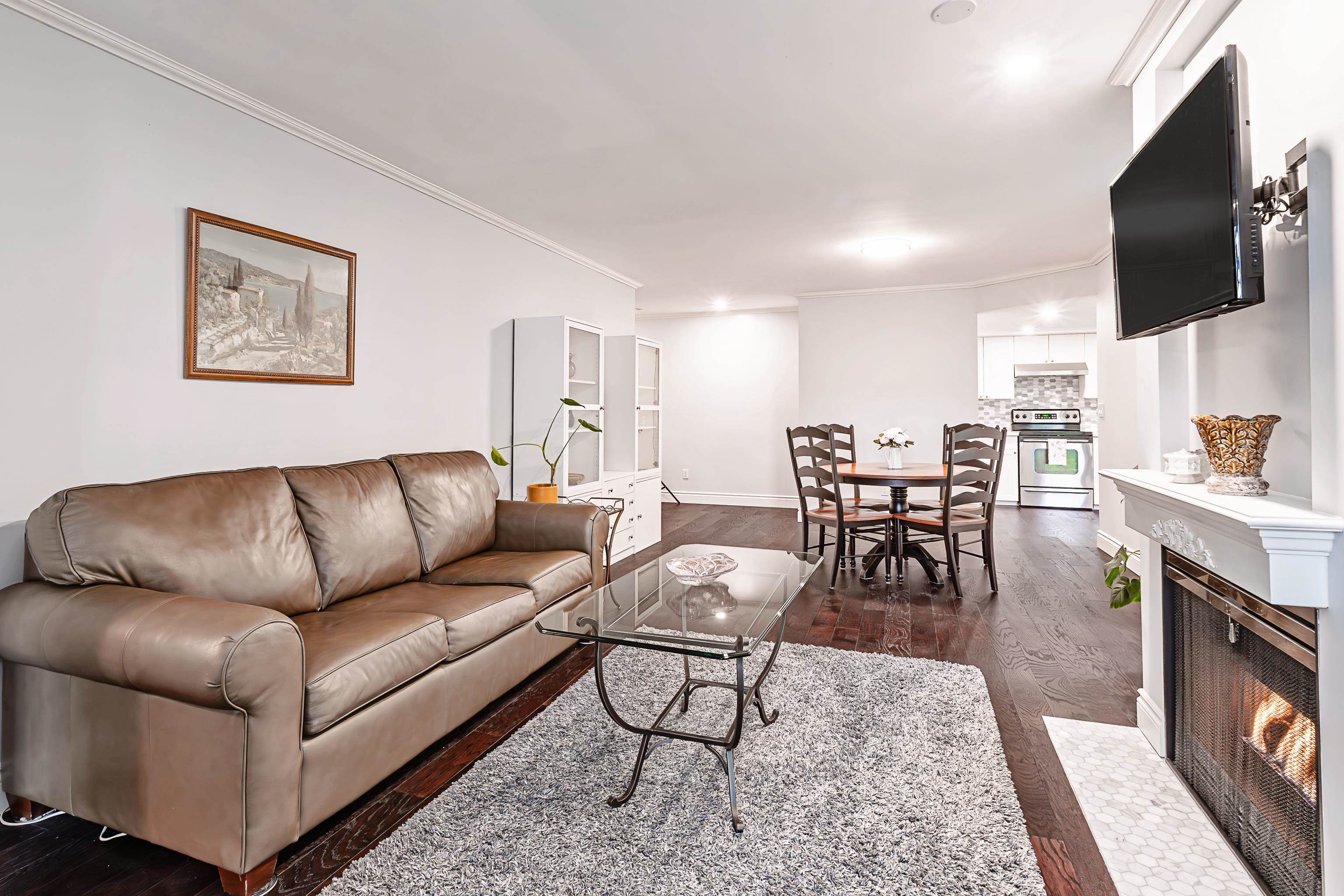 Additional image 4 of 305-2925 Glen Drive, Coquitlam, BC, V3B 7H9