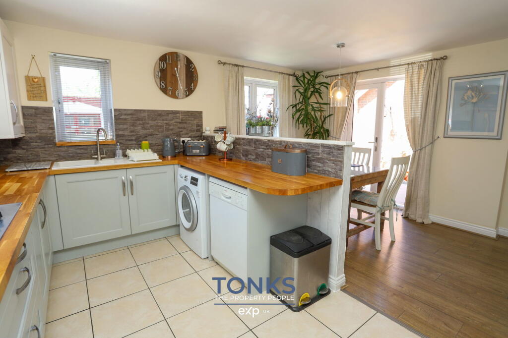 Additional image 5 of Tucked away in a peaceful Cul-de-sac, Tinsley Avenue, Cradley Heath, B64 5JD