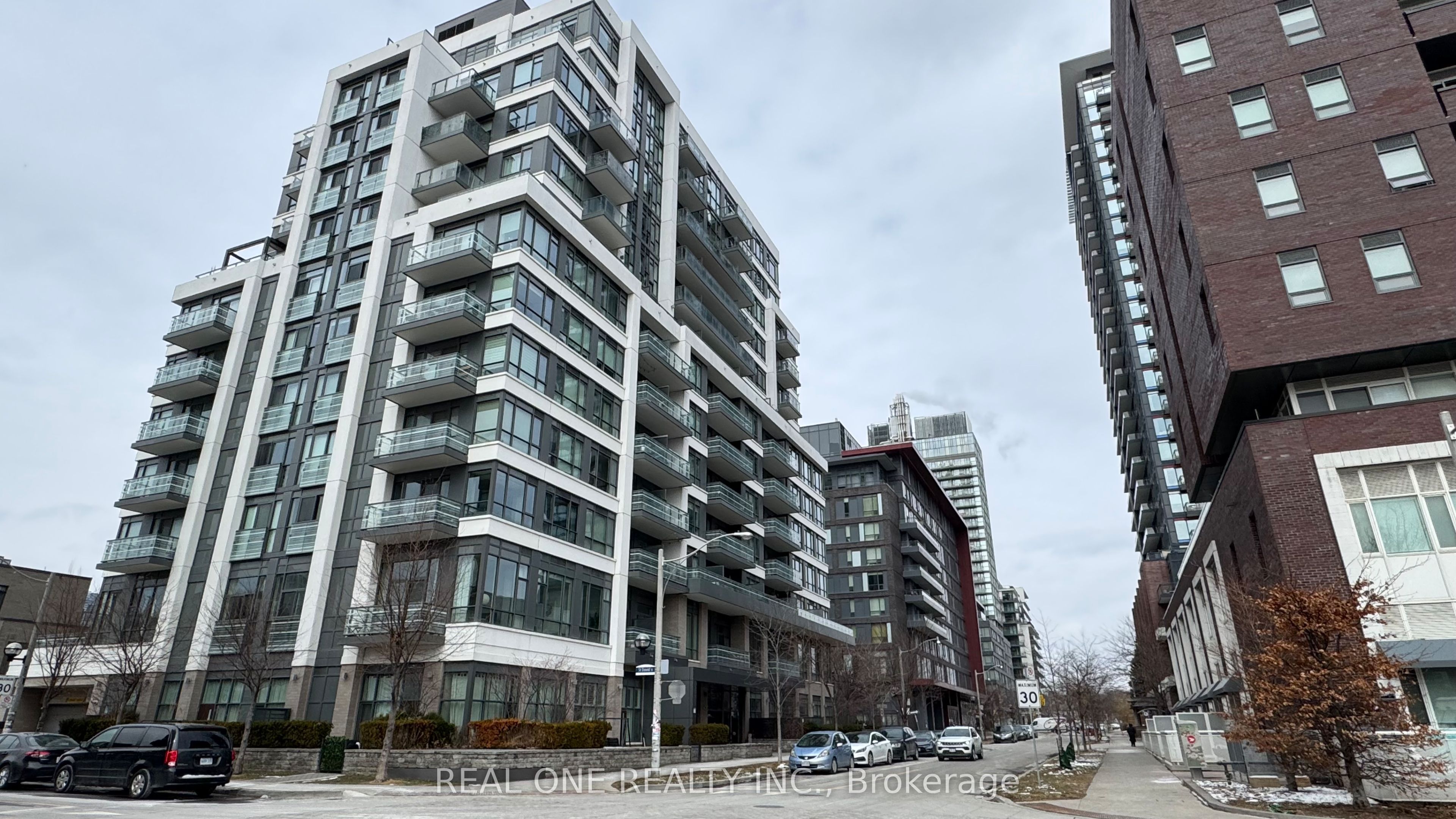 402-200 Sackville Street, Toronto, ON, M5A 0C4