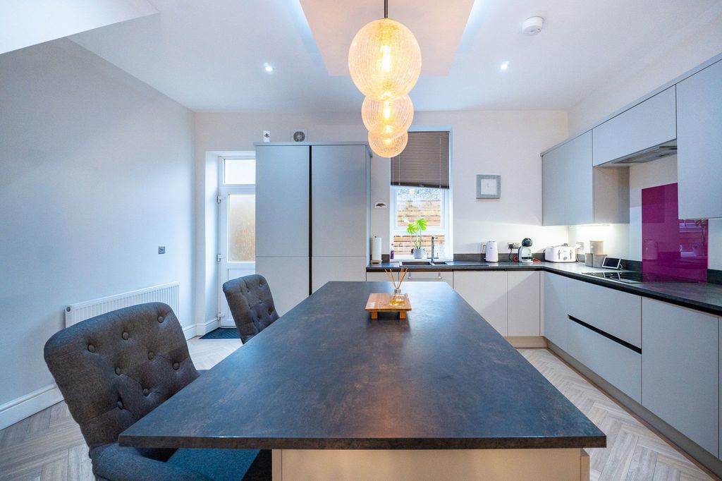 Additional image 16 of 4 bed terraced house for saleRaglan Road, Hengoed CF82