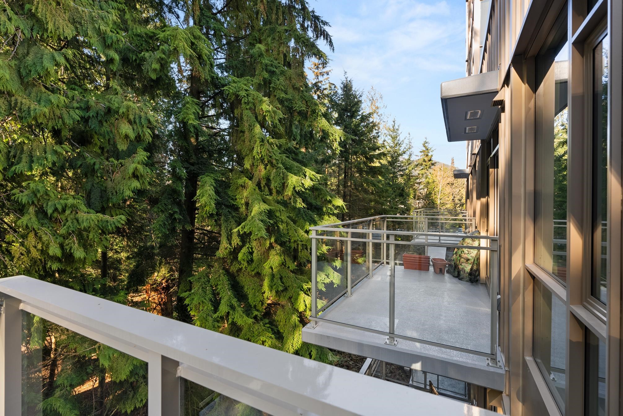 Additional image 2 of 40 - 2375 Emery Court, North Vancouver