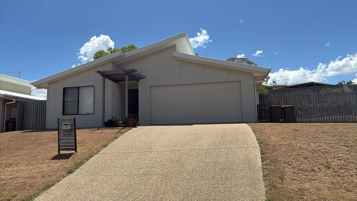 7 Angela Court, Gracemere QLD 4702