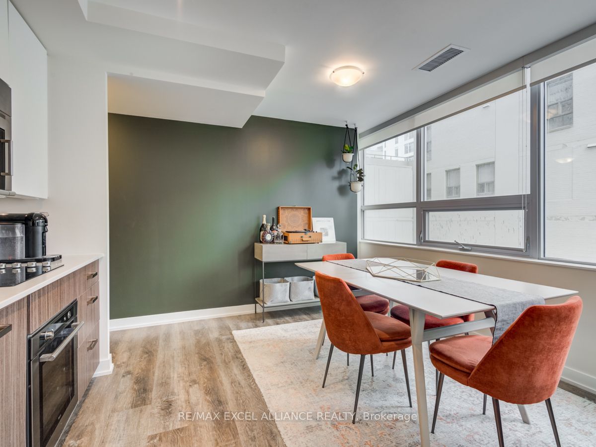 Additional image 5 of 201-17 Dundonald Street, Toronto, ON, M4Y 1K3