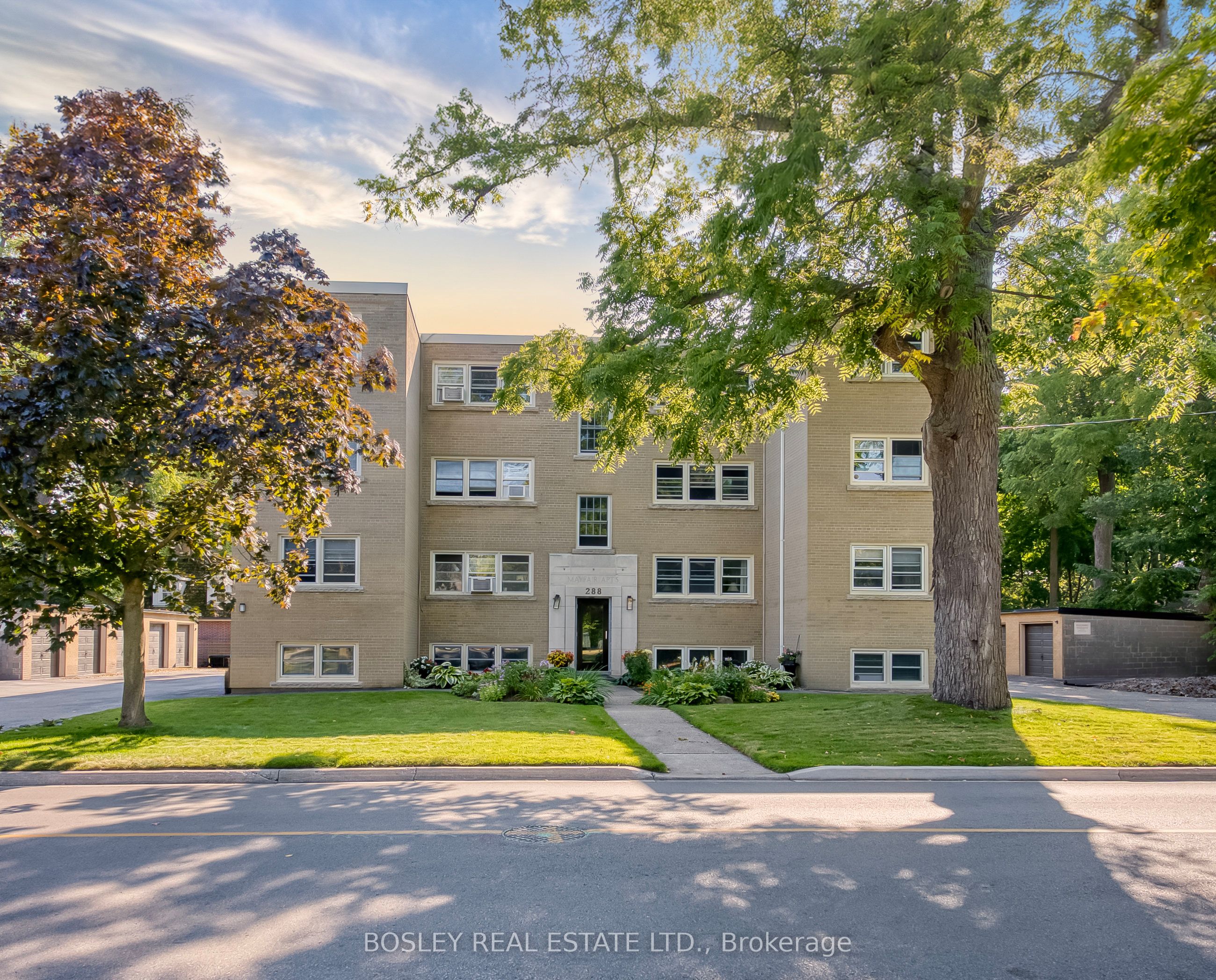 16-288 Reynolds Street, Oakville, ON, L6J 3L4