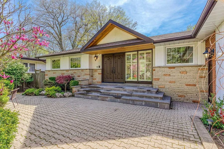 Additional image 3 of 3640 Burnbrae Drive, Mississauga, ON, L5C 2N7