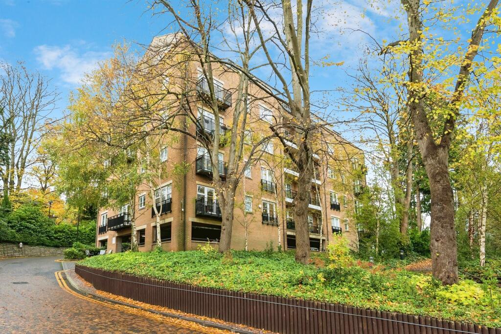 Caversham Place, Sutton Coldfield
