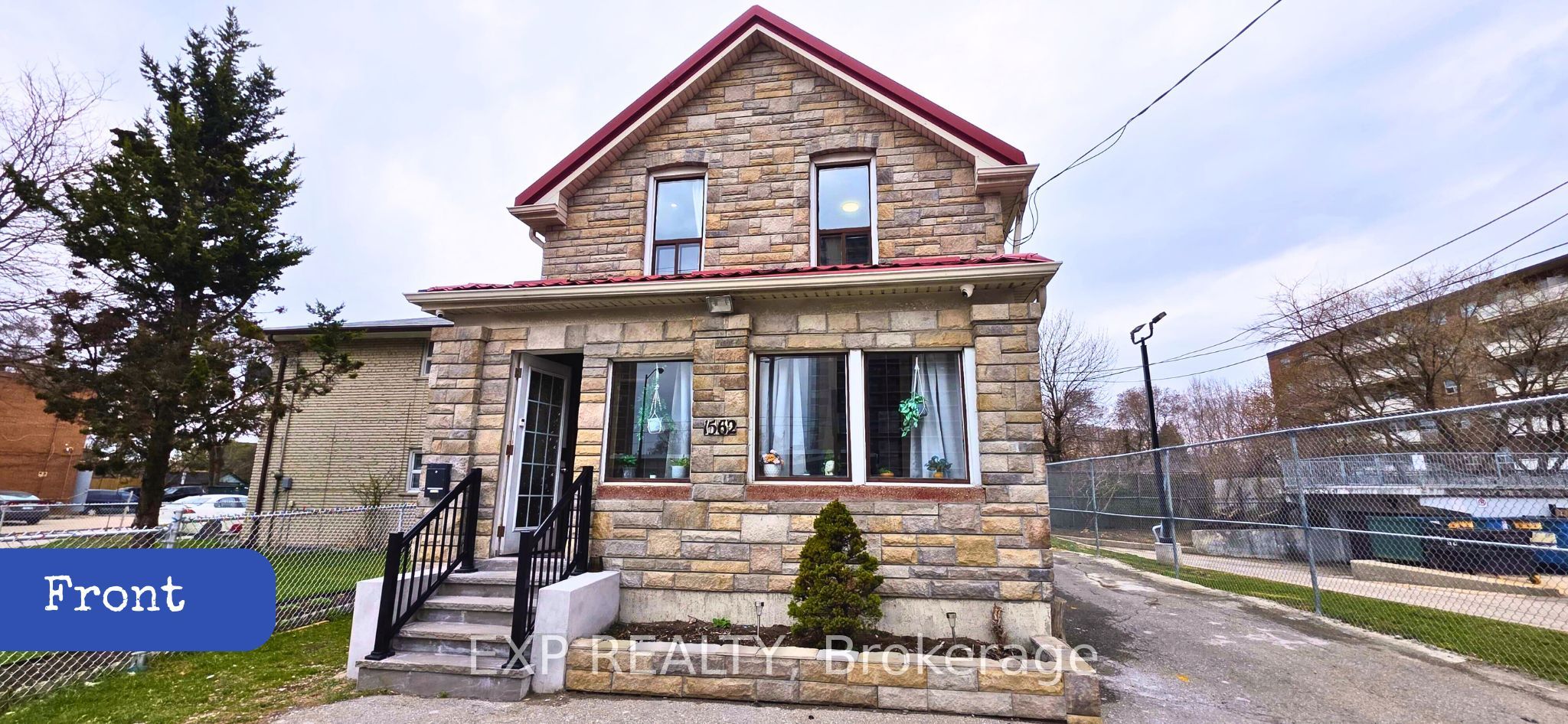 1562 Jane St Street, Toronto, ON, M9N 2R6