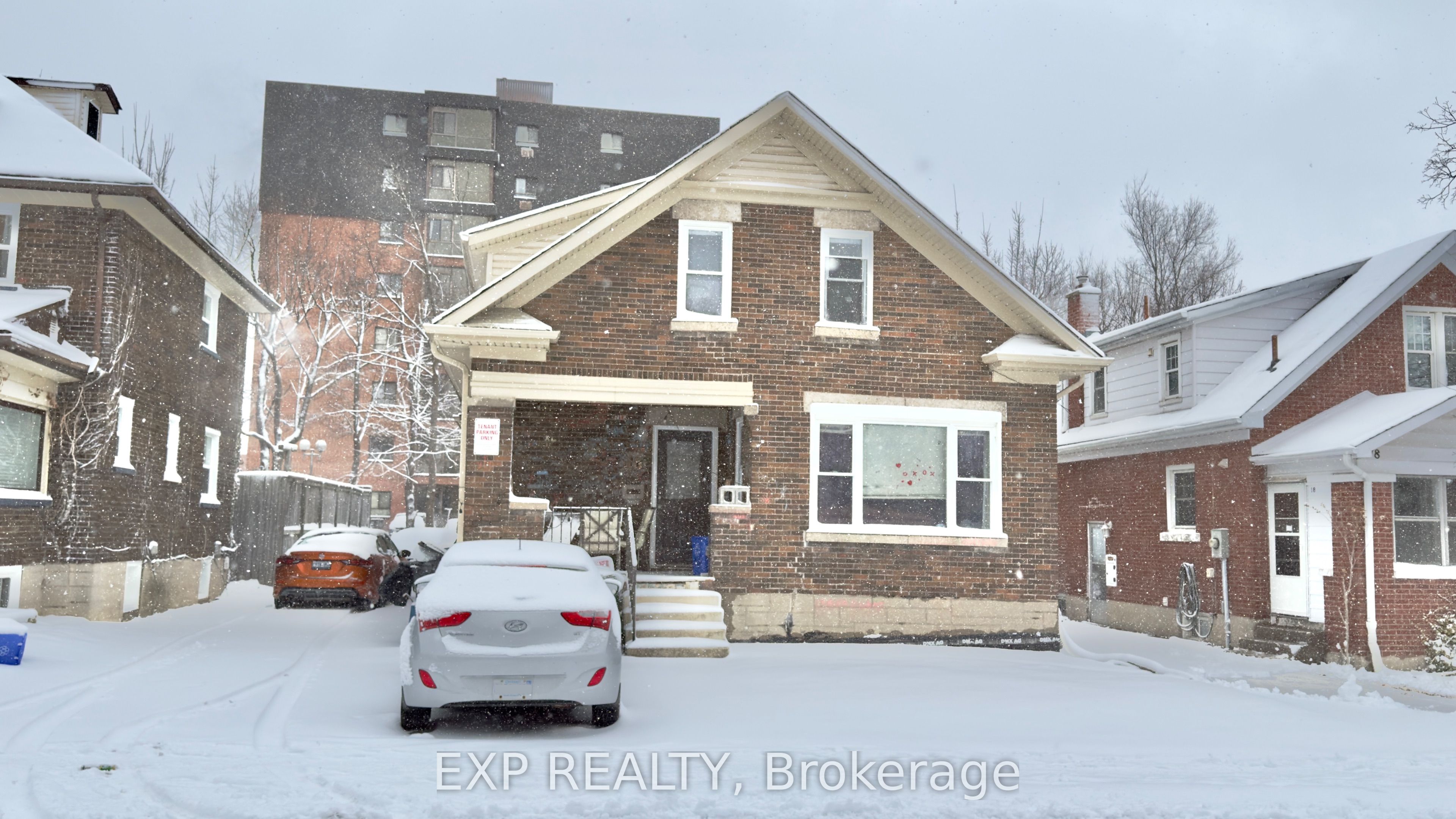 B-16 Marshall Street, Waterloo, ON, N2J 2T2