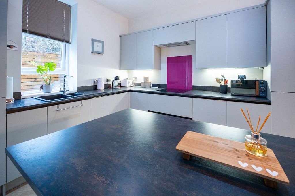 Additional image 32 of 4 bed terraced house for saleRaglan Road, Hengoed CF82