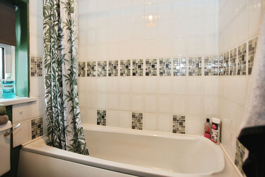 Additional image 16 of 4 bed semi-detached house for salePenybont, Penpedairheol, Hengoed CF82