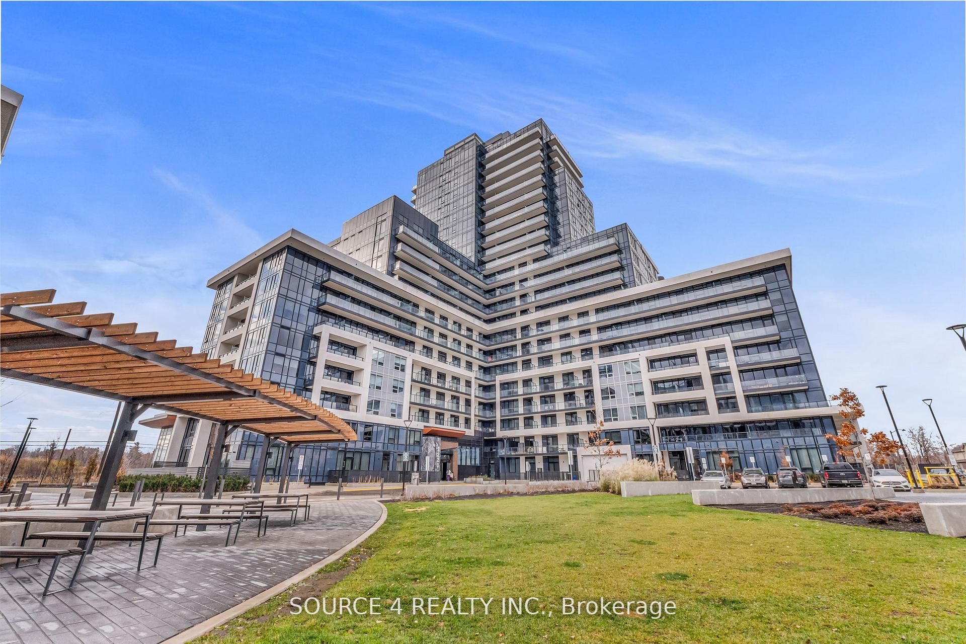 102-3220 William Coltson Avenue, Oakville, ON, L6H 7X9