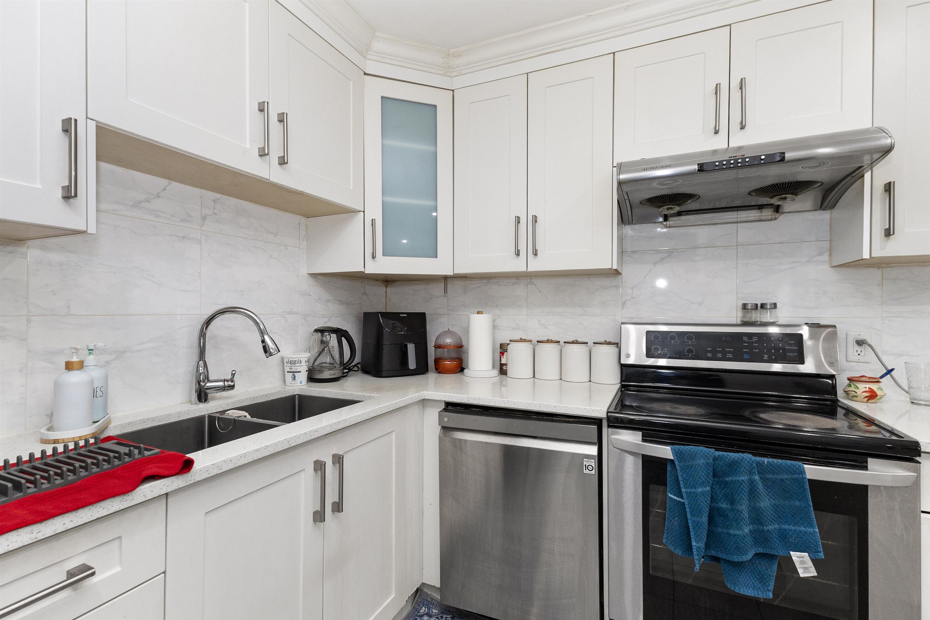 Additional image 6 of 6860 134 Street, Surrey, BC, V3W 8G7