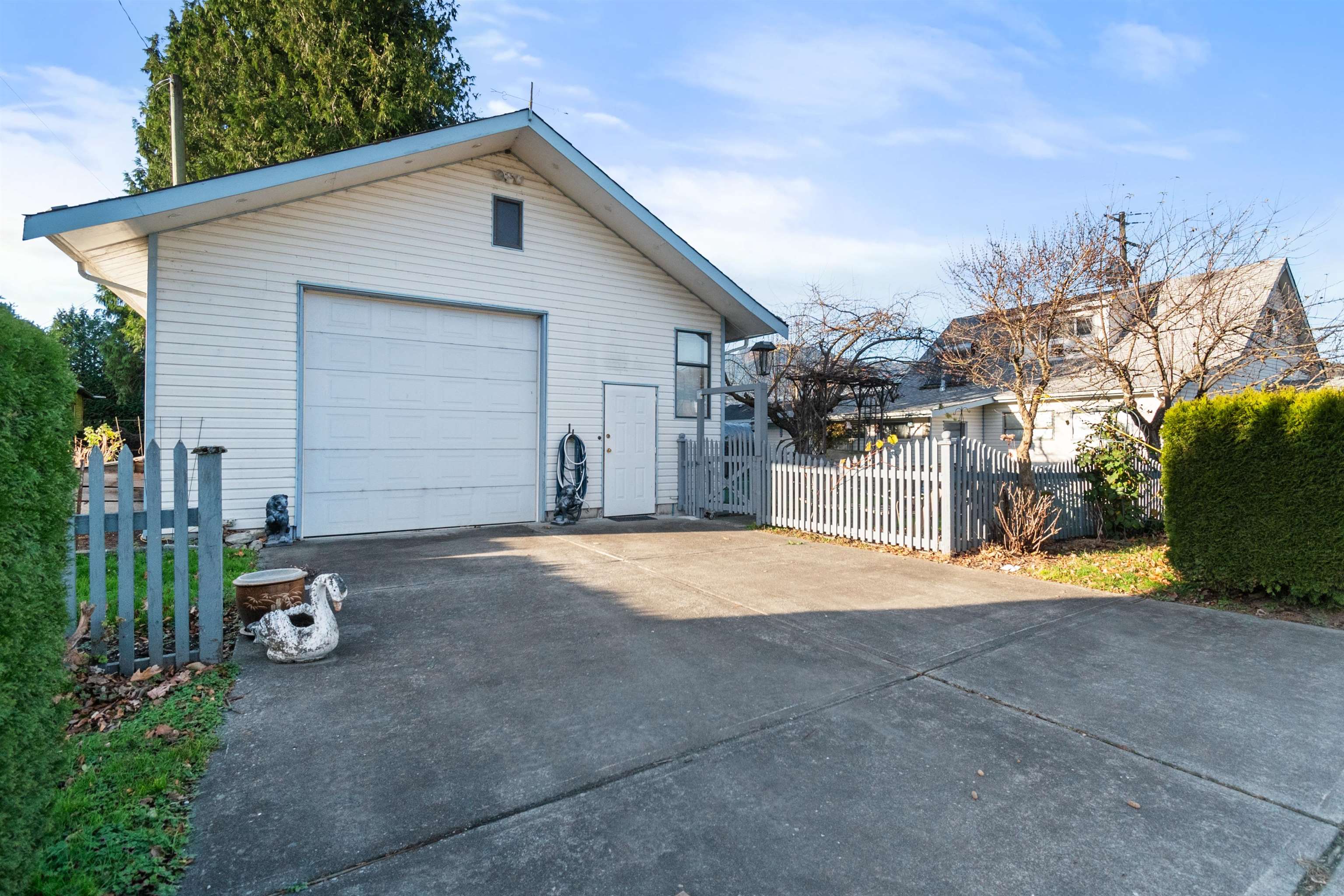 6994 Cheam Avenue, Agassiz, BC, V0M 1A3 photo 2