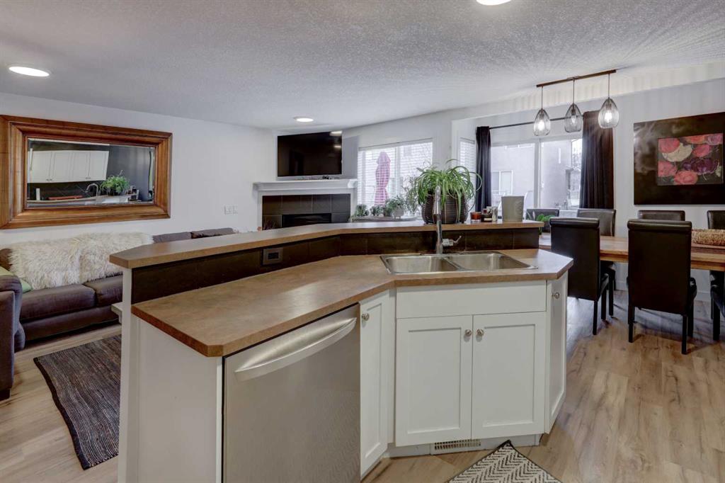 Additional image 6 of 90 Royal Crest Point NW, Calgary, AB, T3G 5W5