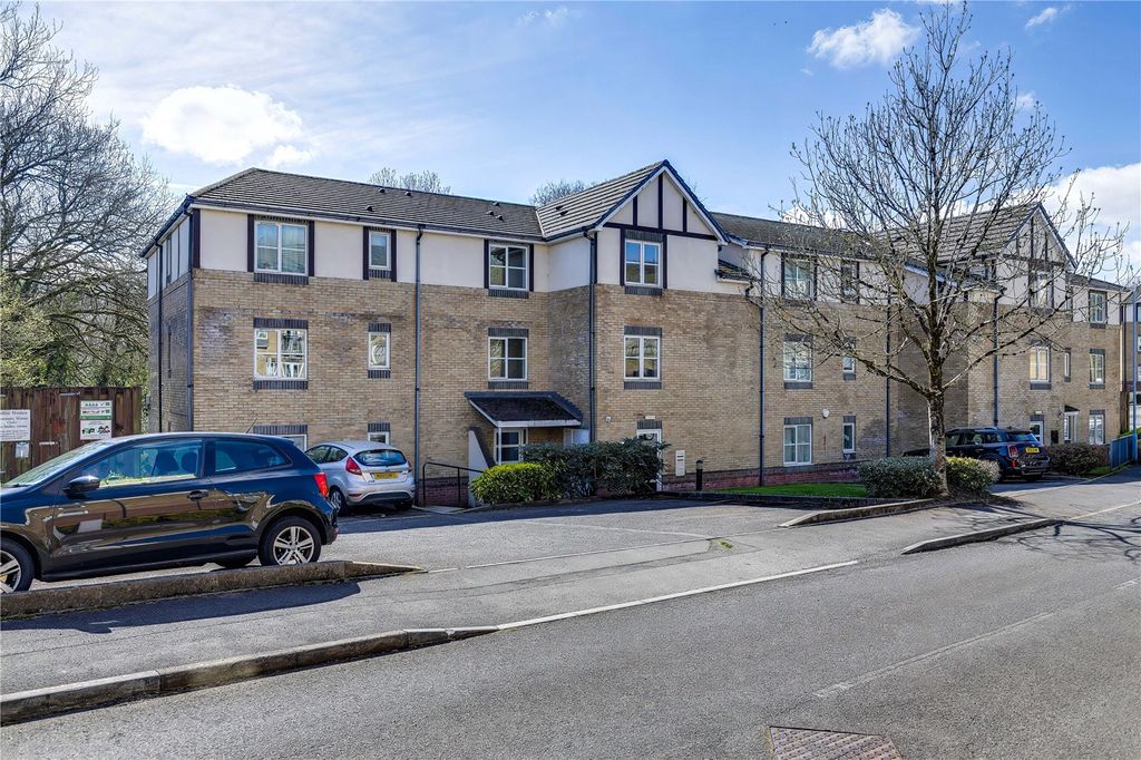 2 bed flat for saleHeol Llinos, Thornhill, Cardiff CF14