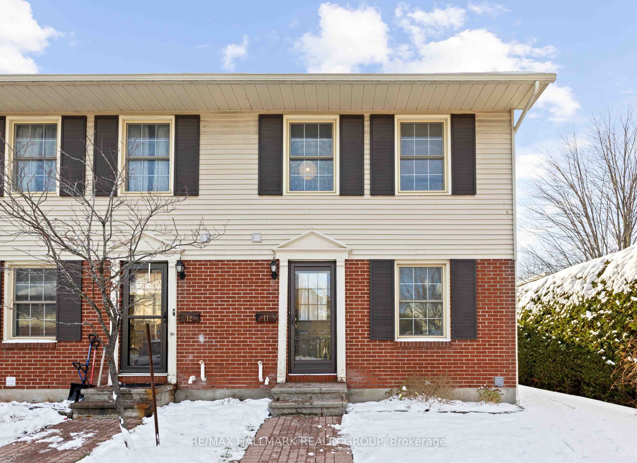 11-1160 Shillington Avenue, Ottawa, ON, K1Z 7Z4