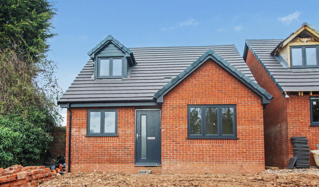 Corngreaves Road, Cradley Heath, B64 7EA
