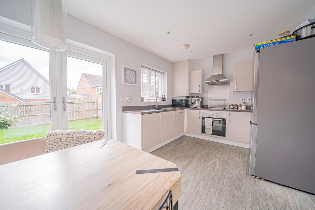 Additional image 2 of Mount Close, Cheswick Green, B90