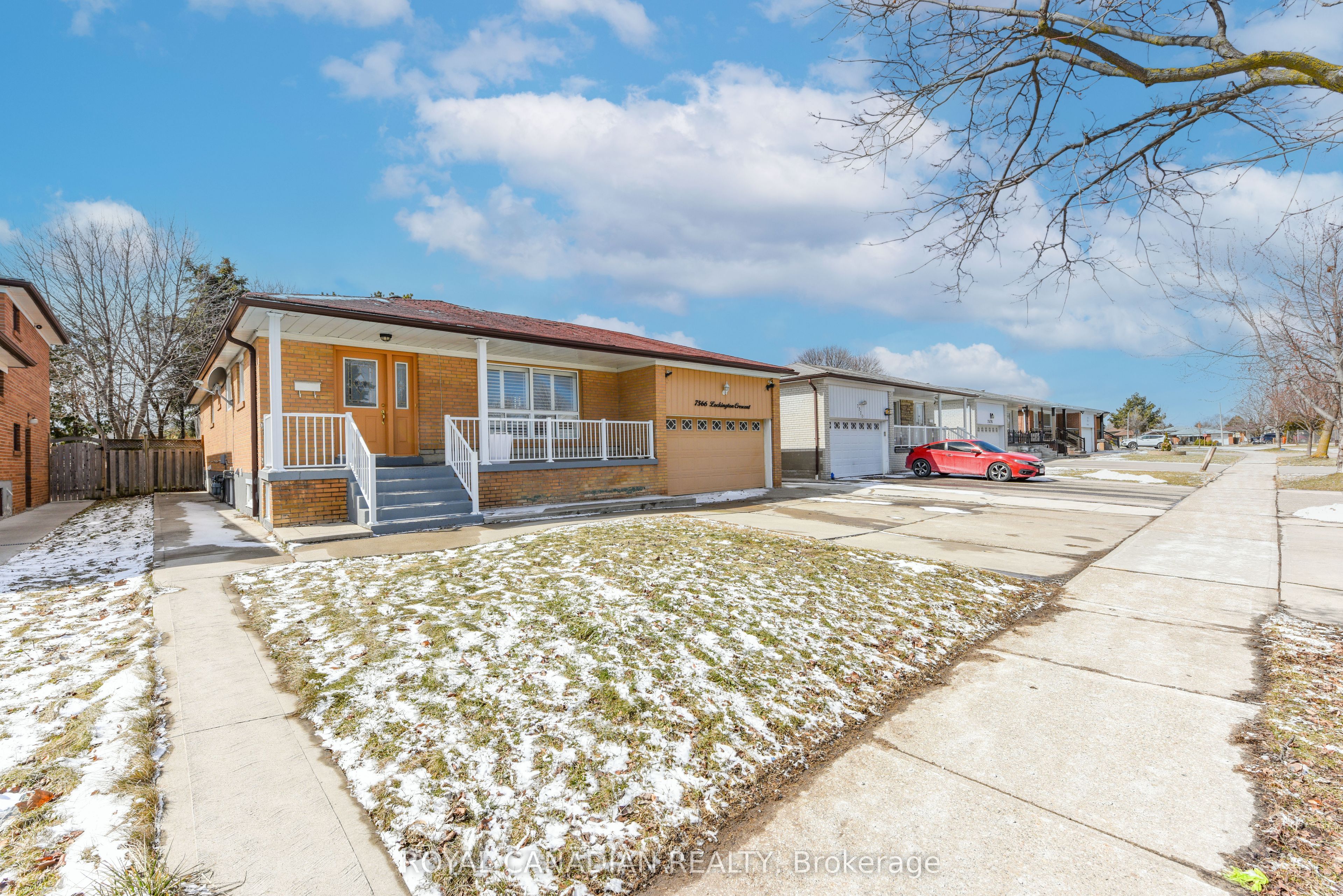 Additional image 3 of 7566 Lockington Crescent, Mississauga, ON, L4T 2V5