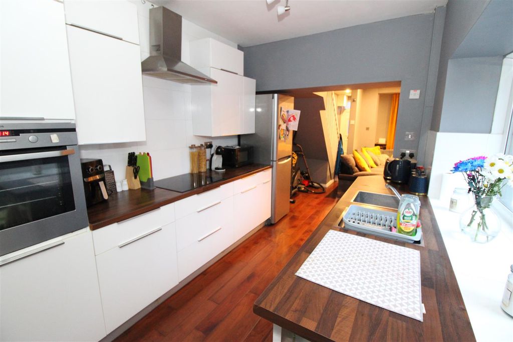 Additional image 8 of 3 bed end terrace house for saleStation Terrace, Brithdir, New Tredegar NP24