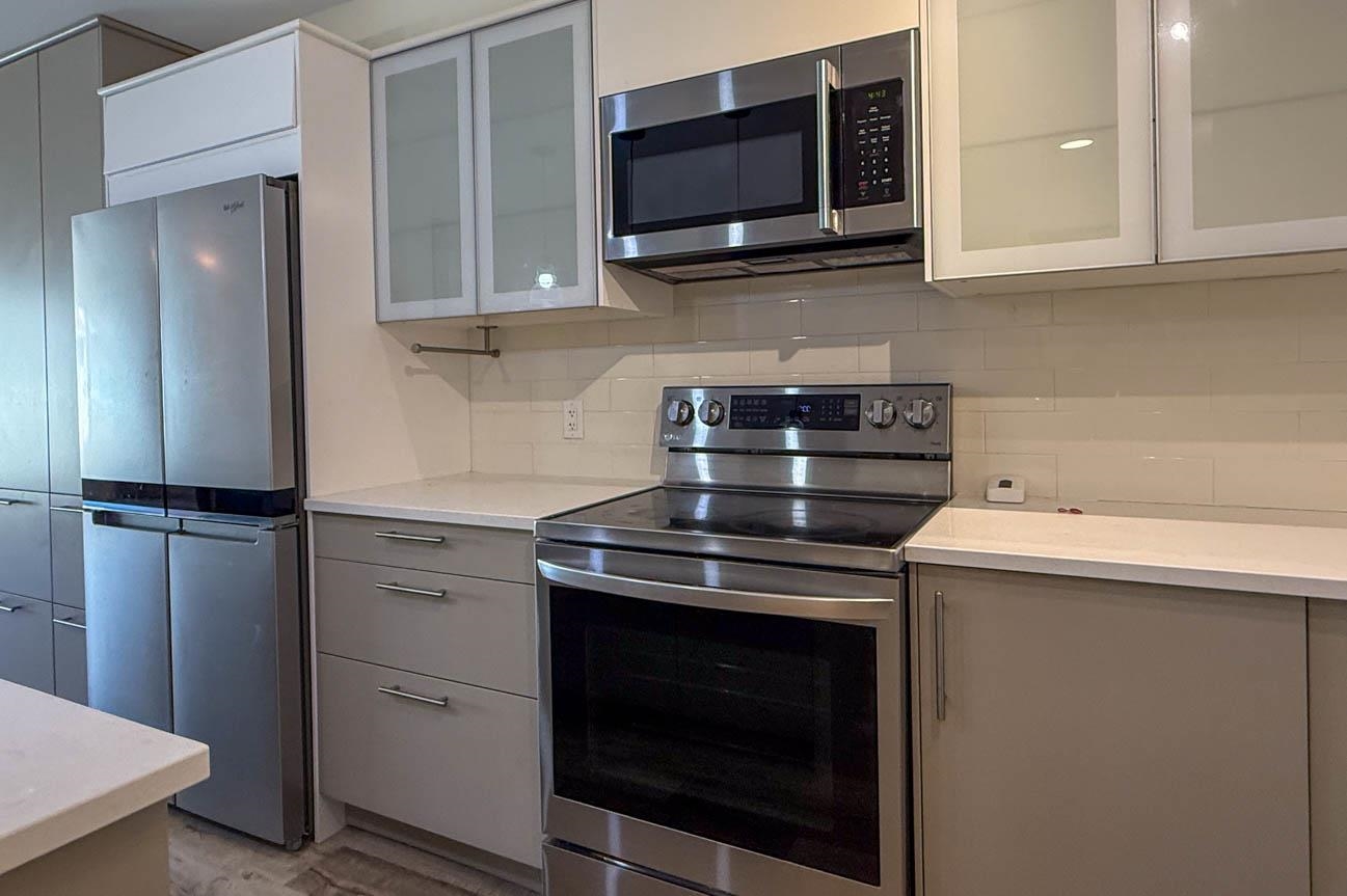 Additional image 2 of 2052 Springer Avenue, Burnaby, BC, V5B 2Z6