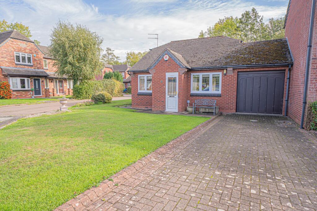 Yew Tree Close, Lapworth, B94