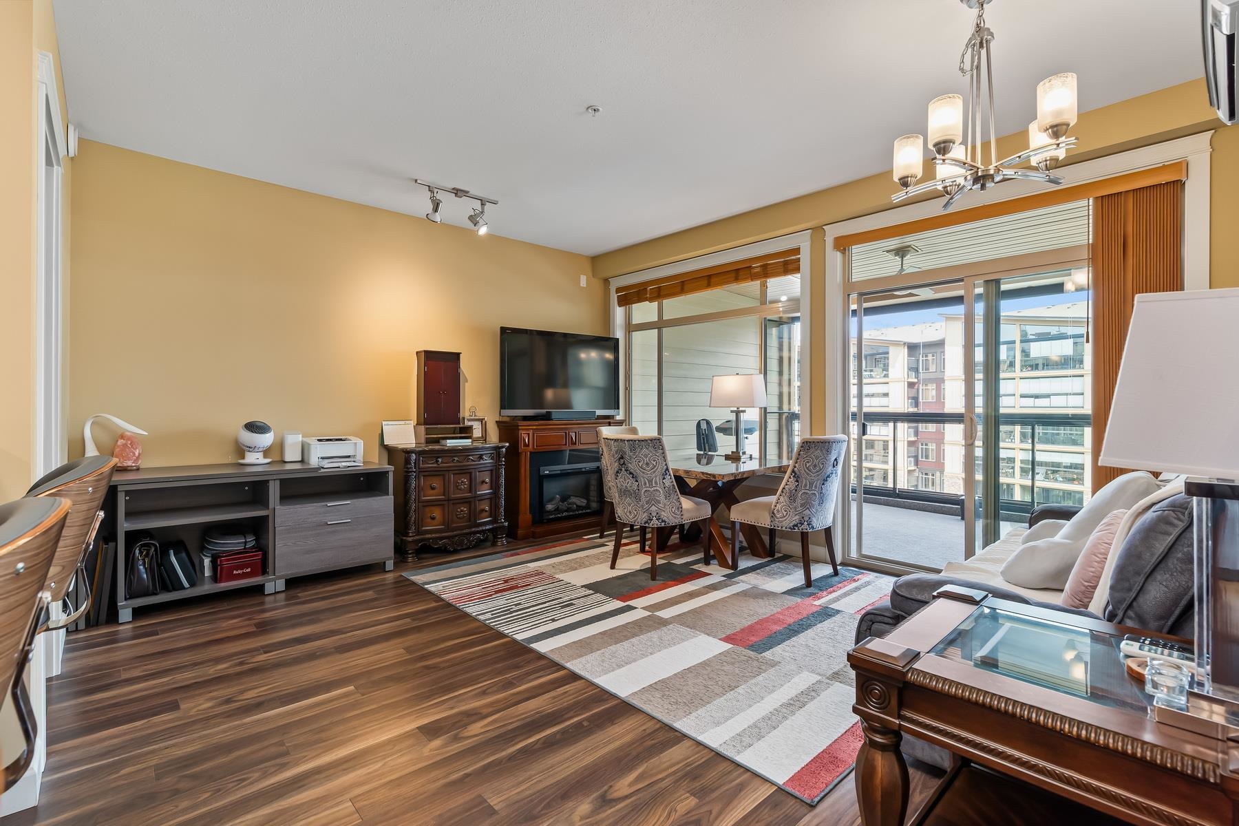 Additional image 3 of 412-2860 Trethewey Street, Abbotsford, BC, V2T 0G5