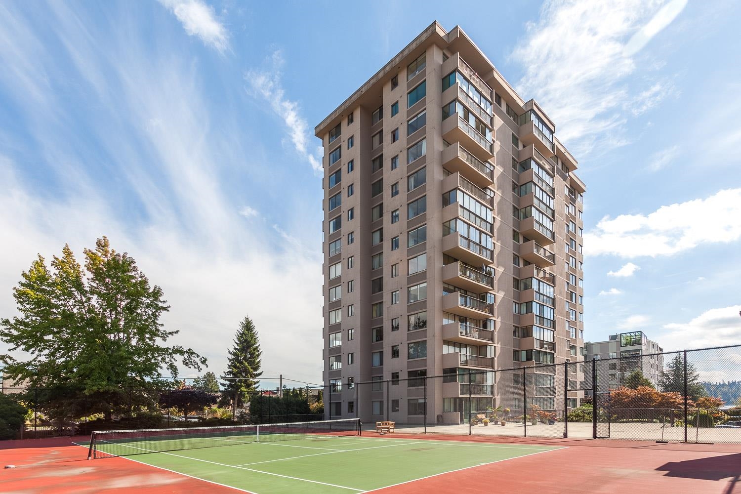 905-555 13th Street, West Vancouver, BC, V7T 2N8