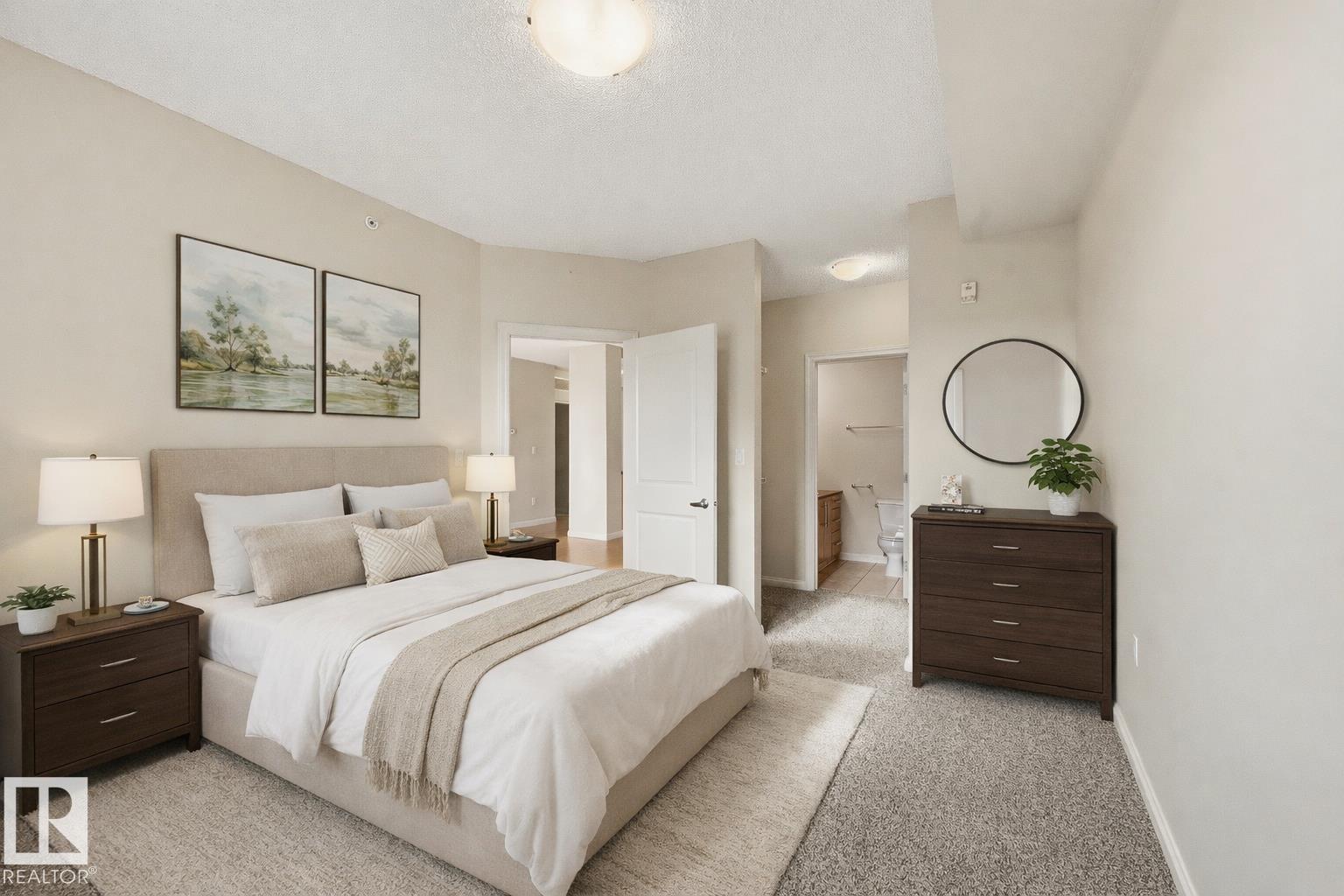 304-9819 104 Street NW, Edmonton, AB, T5K0Y8