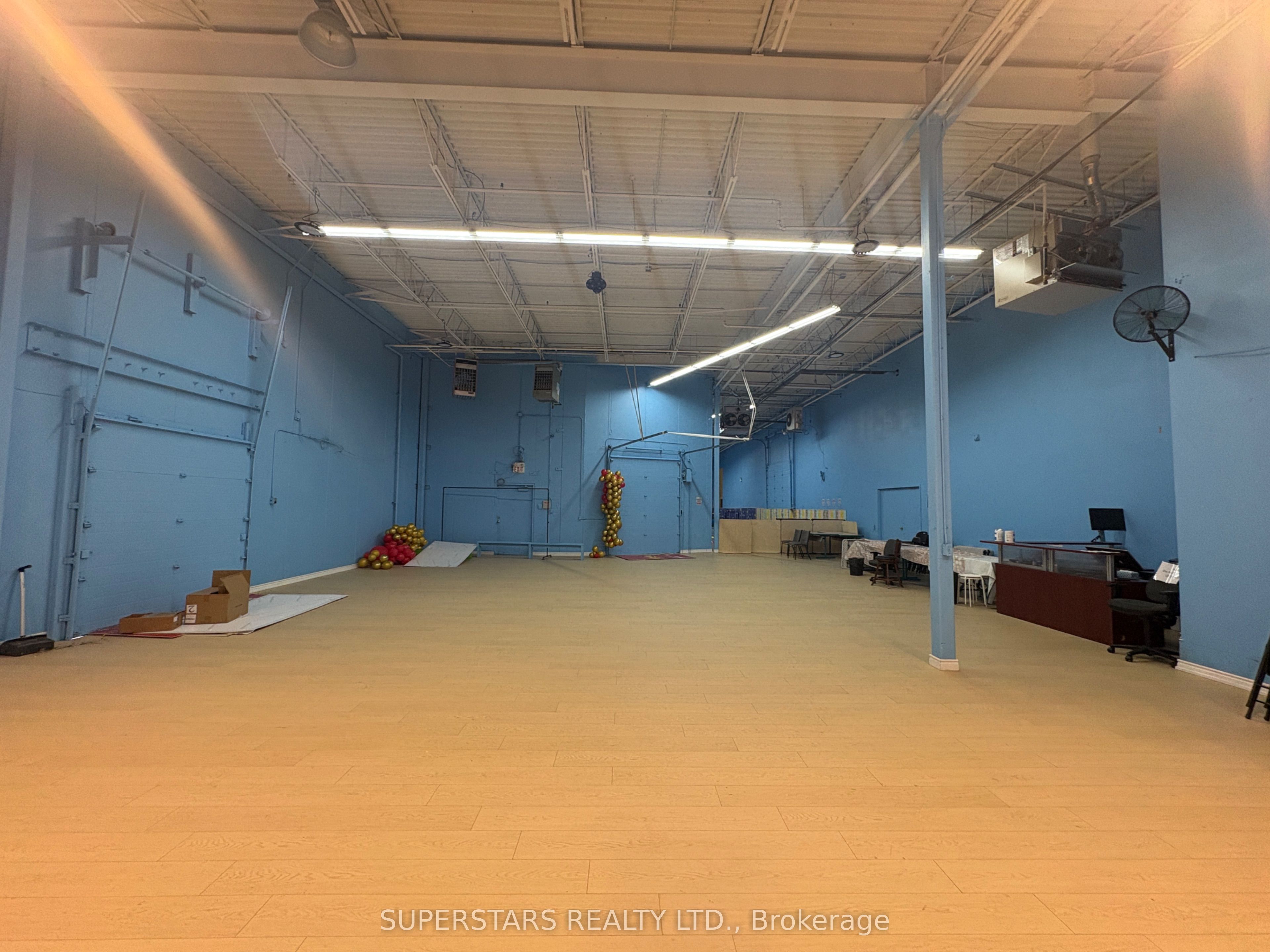 4-221 Whitehall Drive, Markham, ON, L3R 9T1 photo 2