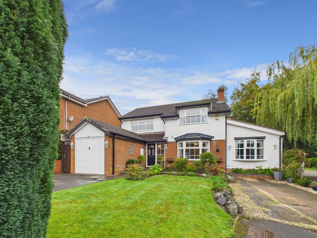 Nathan Close, Four Oaks, Sutton Coldfield, B75