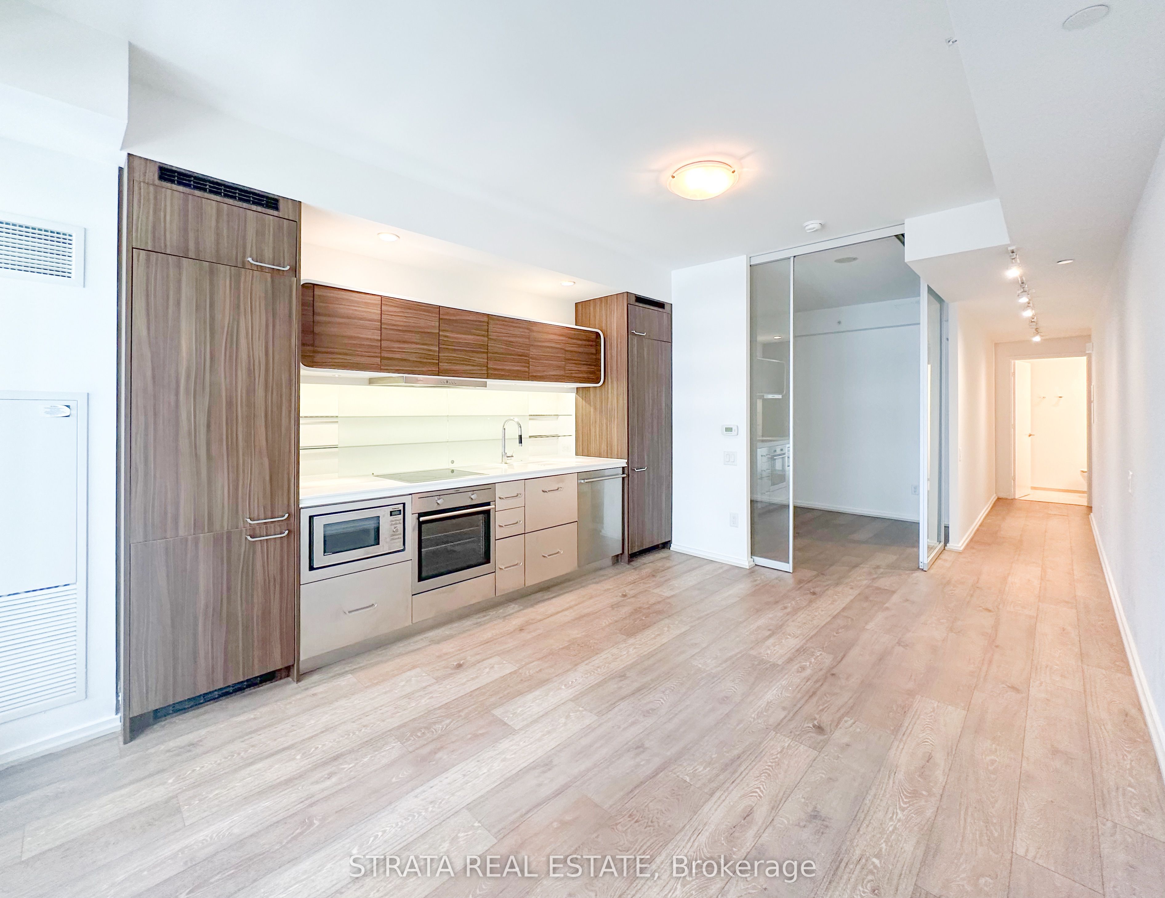 1608-45 Charles Street E, Toronto, ON, M4Y 1S2