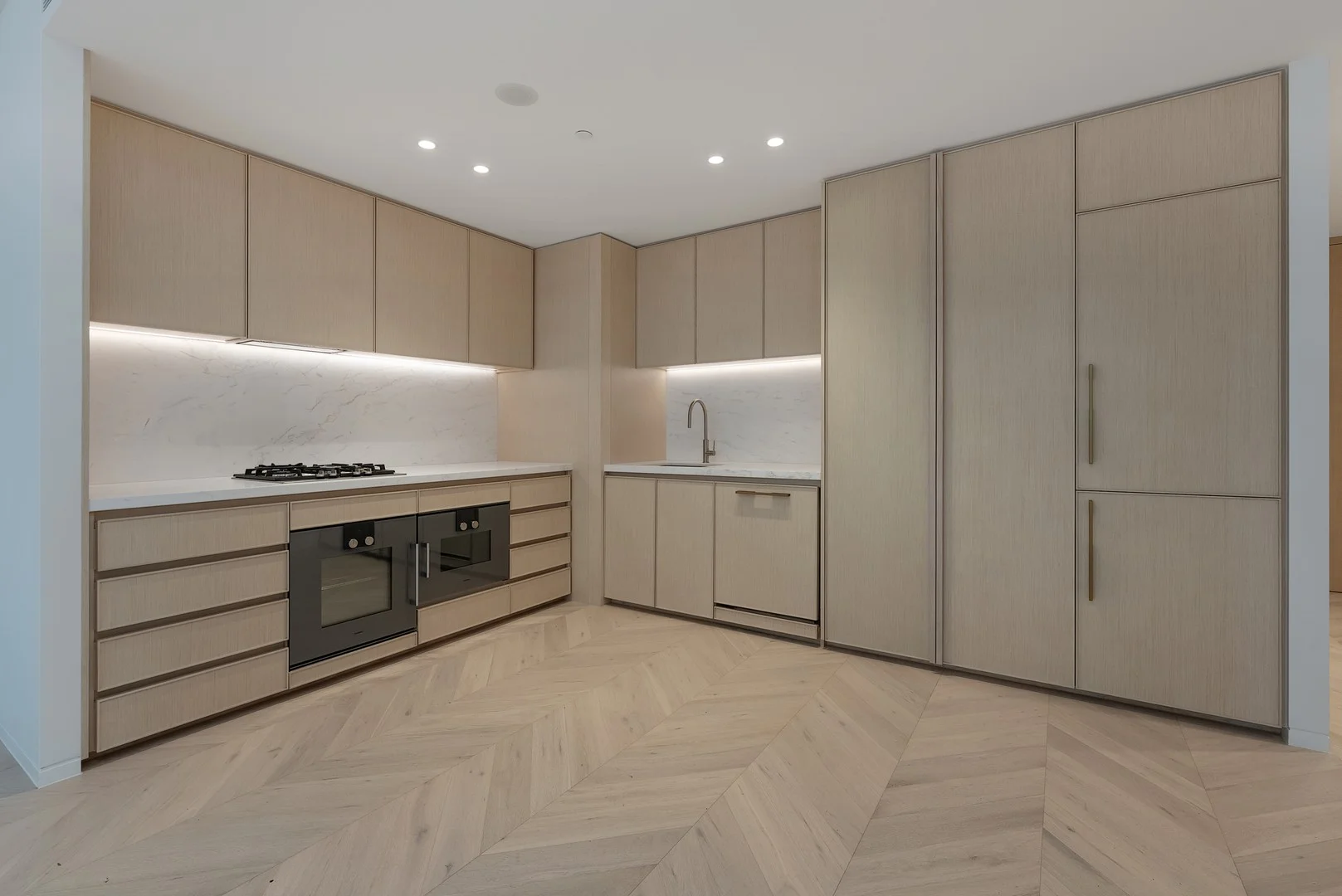 Additional image 3 of 617/168 Walker Street, North Sydney NSW 2060