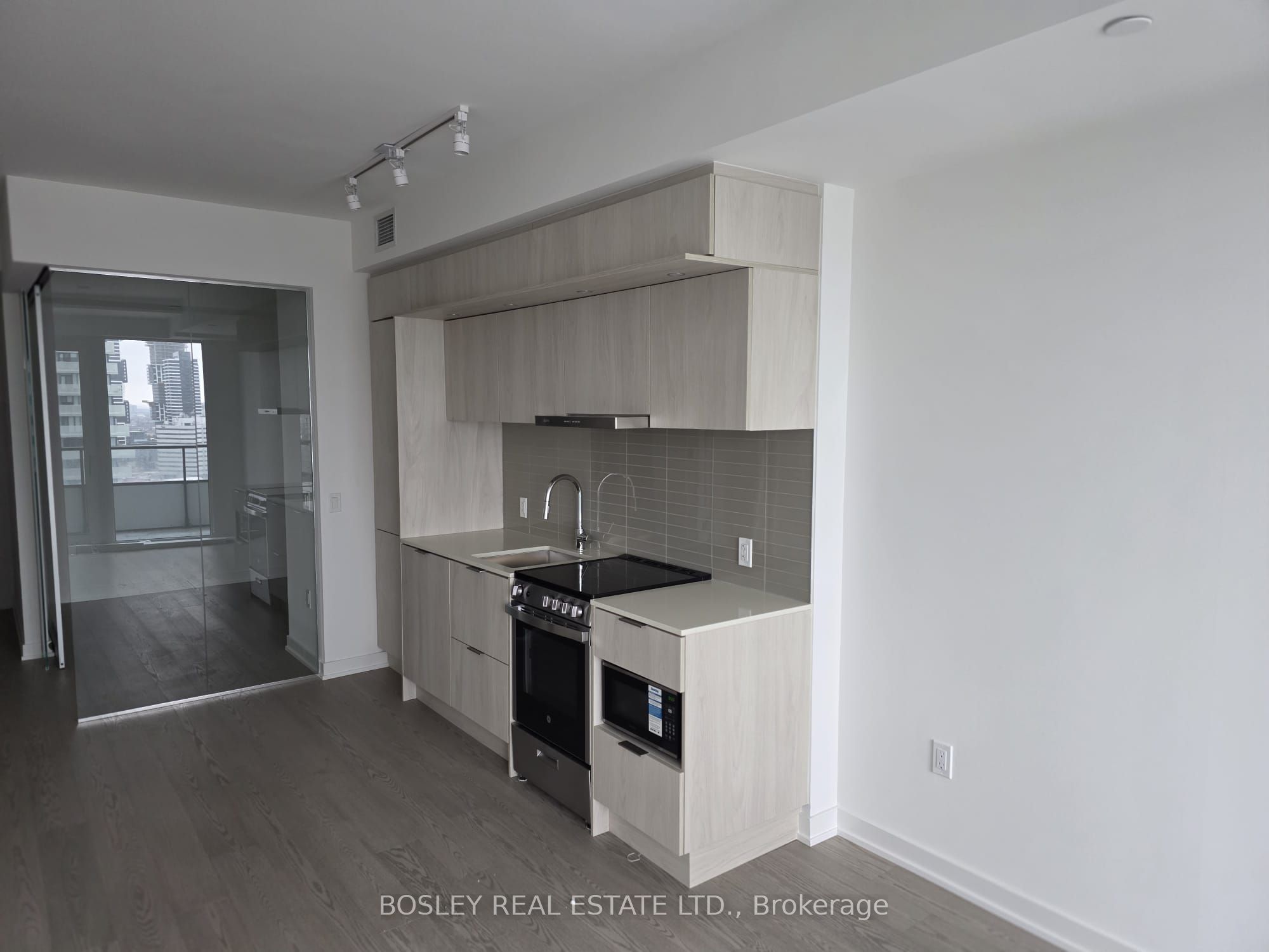 Additional image 5 of 1706-448 Burnhamthorpe Road W, Mississauga, ON, L5B 4M6