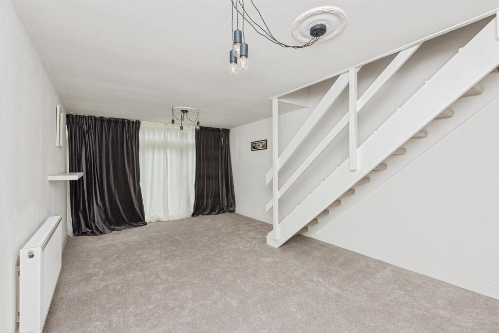 Buckingham Mews, Sutton Coldfield photo 3