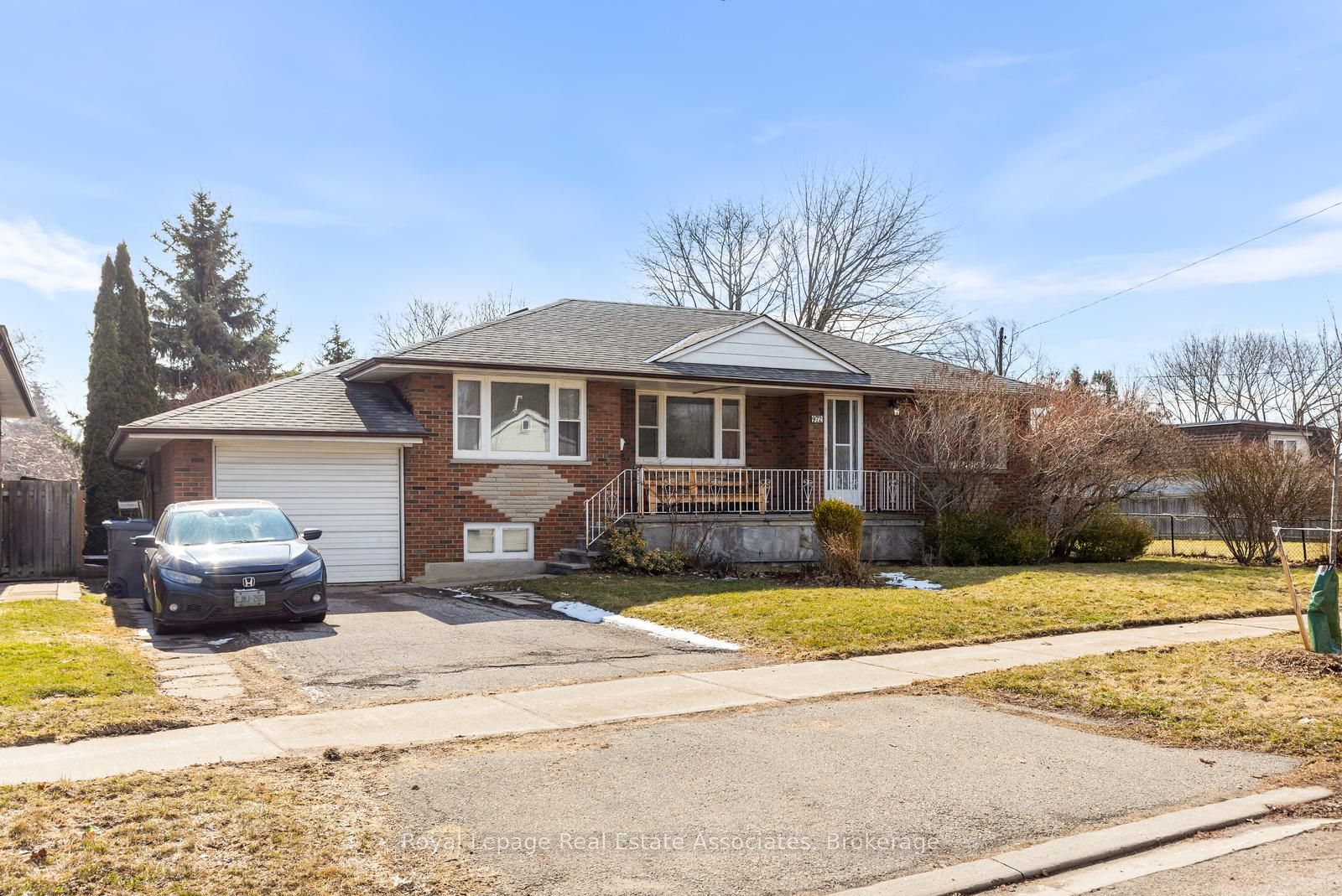 972 Fourth Street, Mississauga, ON, L5E 1J9