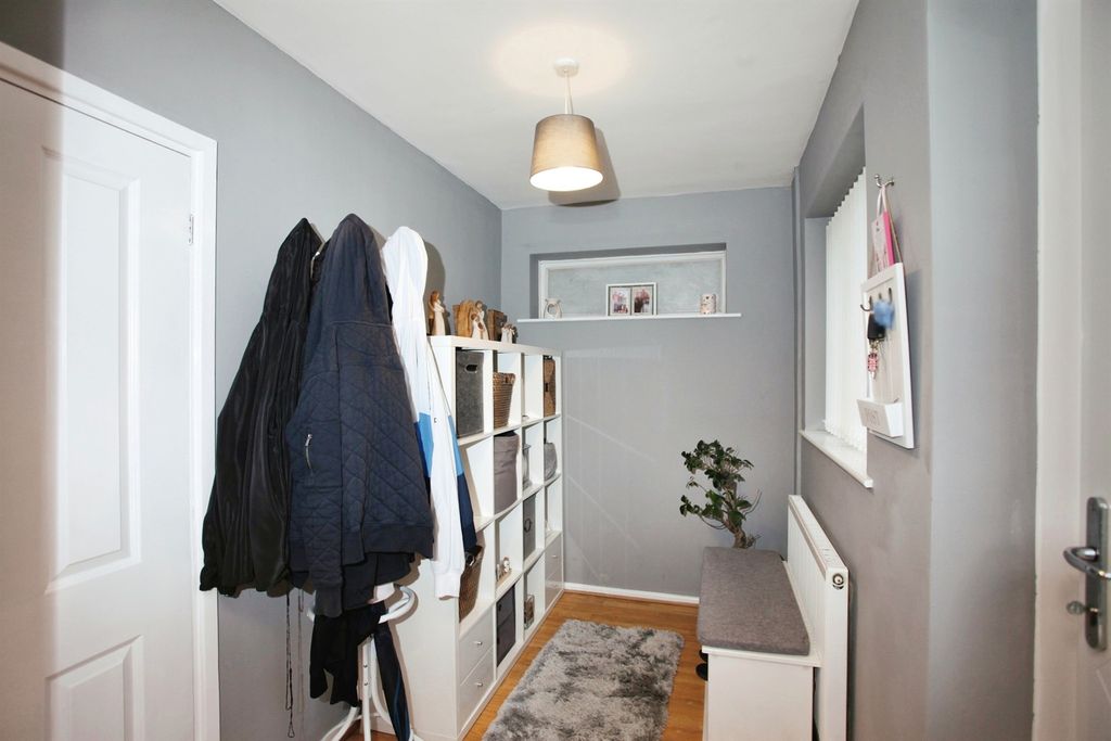 Additional image 14 of 5 bed semi-detached house for saleSt. James Close, Maesycwmmer, Hengoed CF82