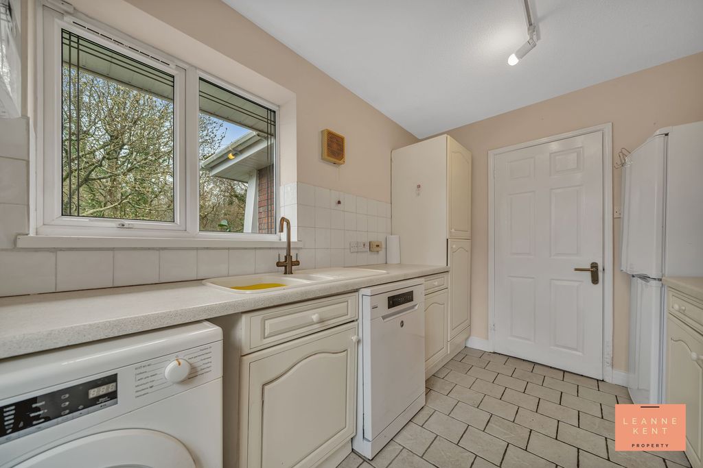 Additional image 17 of 2 bed bungalow for saleRhyd Y Gwern Close, Caerphilly CF83